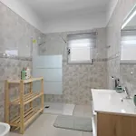 Apartment Casa Taknara 1 *