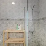 Casa Taknara 1 アパート